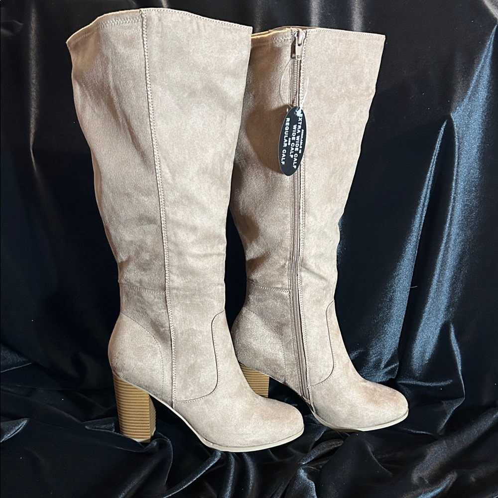 NWT STYLE&CO WIDECALF FAUX SUEDE  9M